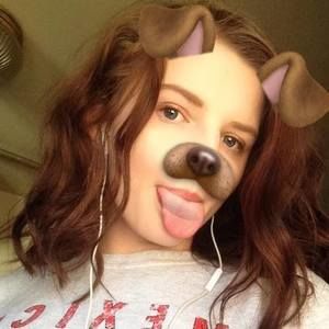 Meet your Posher, Stella